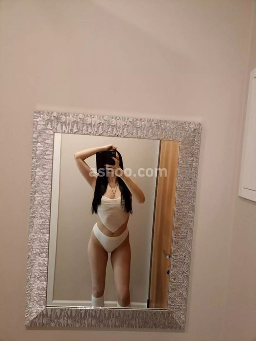 Как выбрать безопасную услугу: секс с девушкой за деньги в Санкт-Петербурге